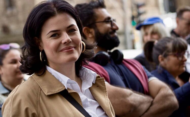  ЕЛИЦА ЧАКМАКОВA: МАЙЧИН ГЛАС СРЕЩУ ДЪРЖАВАТА НА ХАРТИЯ: ЗАЩО ВЯРВАМ В ПРЕЗИДЕНТСКА РЕПУБЛИКА